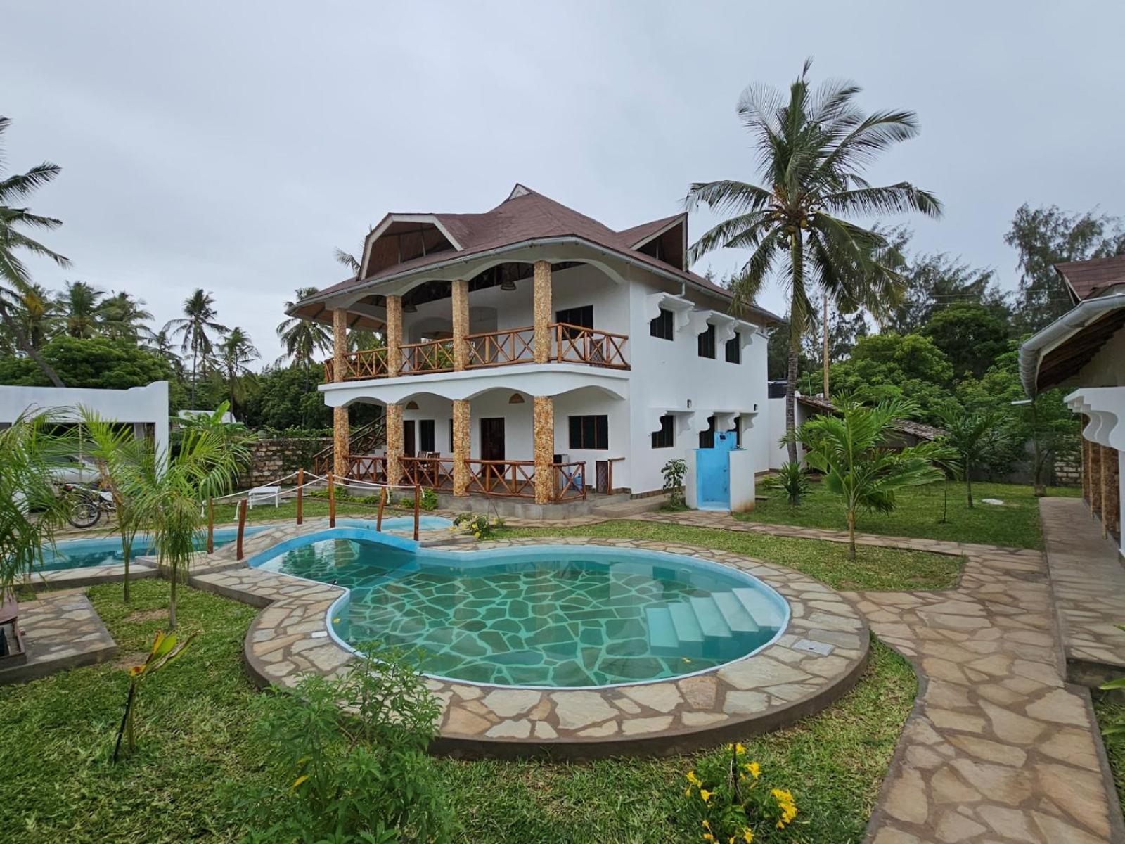 Nyumba Tamu Bed & Breakfast Watamu Exterior foto