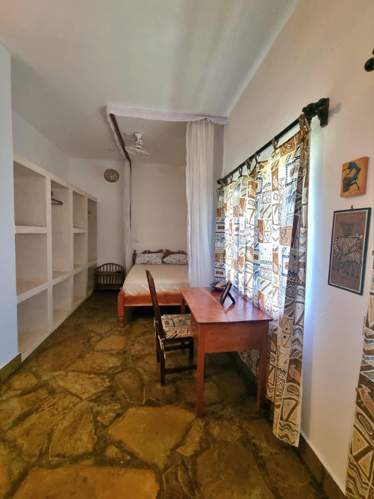 Nyumba Tamu Bed & Breakfast Watamu Exterior foto